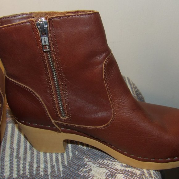 Steve Madden Brown Ankle Boots - Picture 5 of 9